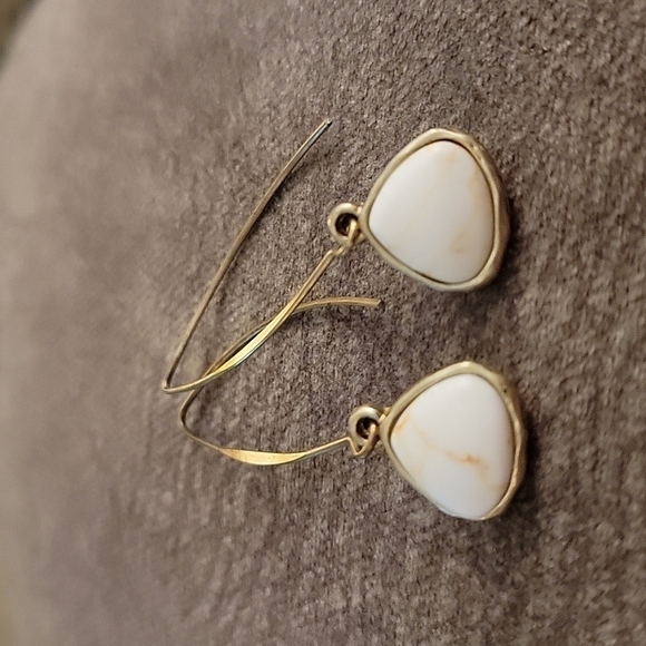 3/$30 Long Open Hoop Howlite Teardrop Dangle Earrings - Picture 3 of 5